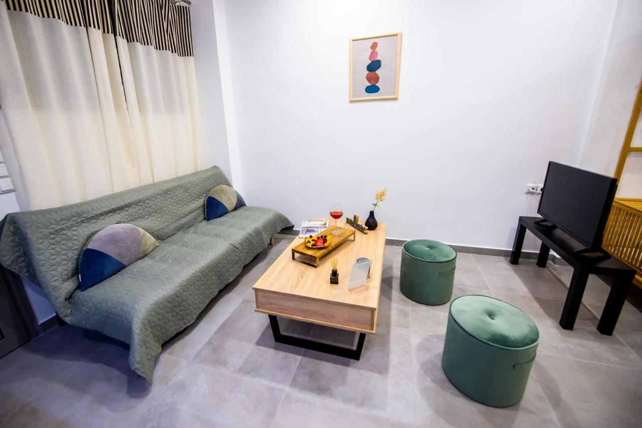 Indigo Apartment 1 Каламата Экстерьер фото